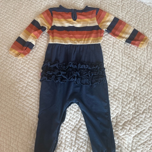 RUFFLE BUTTS DESERT HORIZON STRIPE FULL LENGTH ROMPER SIZE 18-24 MONTHS - Picture 9 of 11